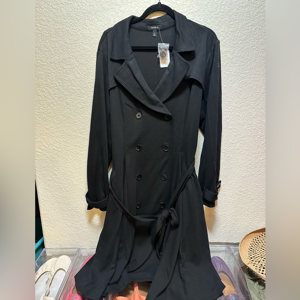 NWT black brushed ponte swing trench size 3 (3x 22-24)